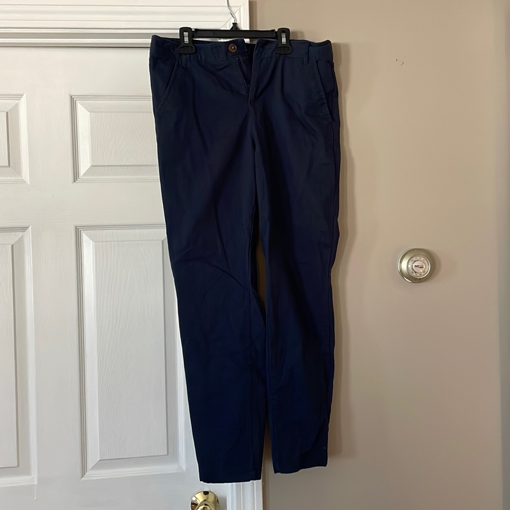 Never worn Old Navy, navy blue skinny pants